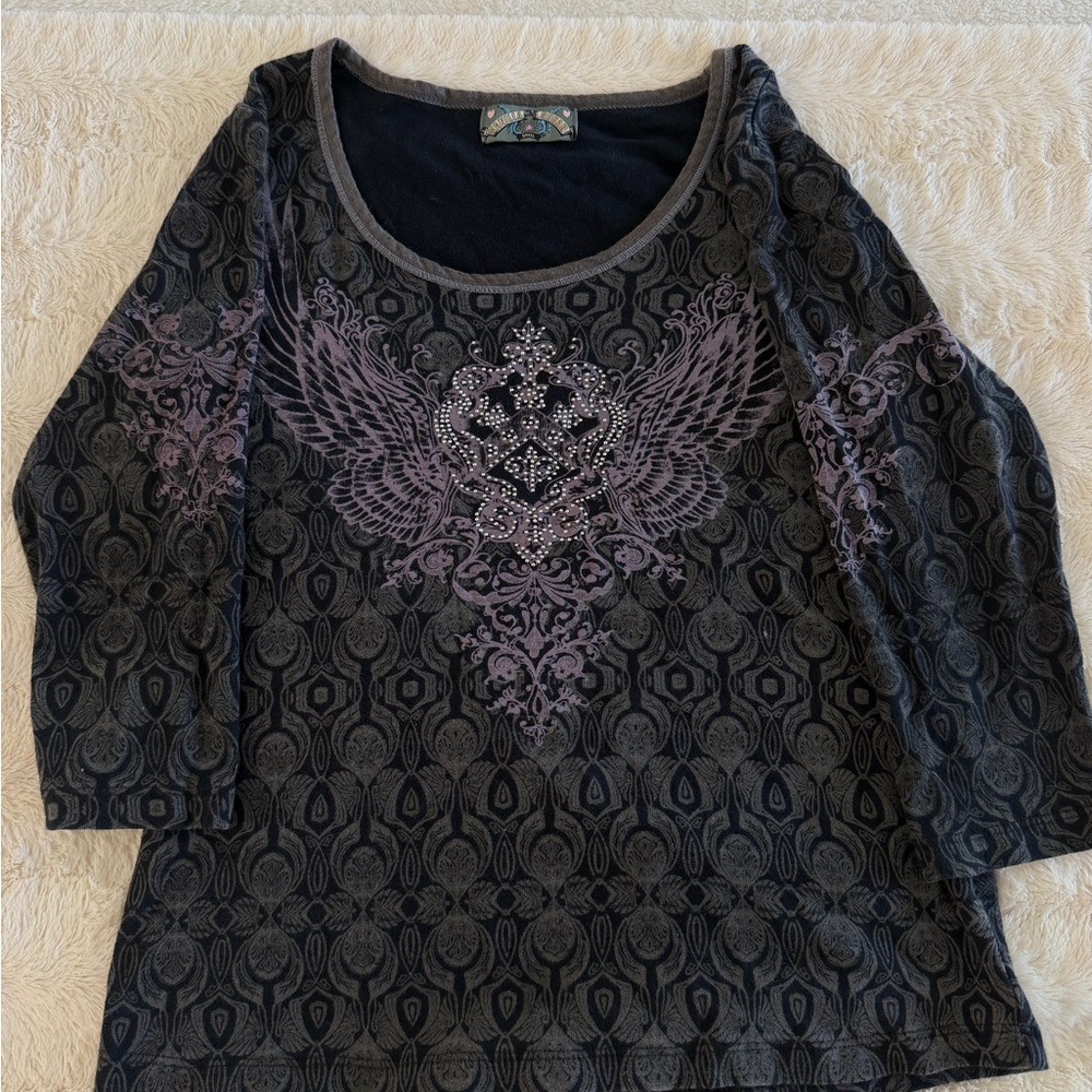 Quarter sleeve top
